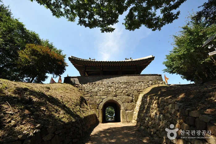 조선시대와 근대사를 두루 만나는 역사기행