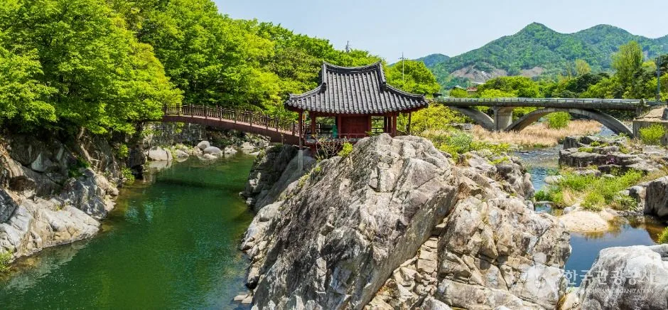 경남_함양_거연정_내부(1).JPG