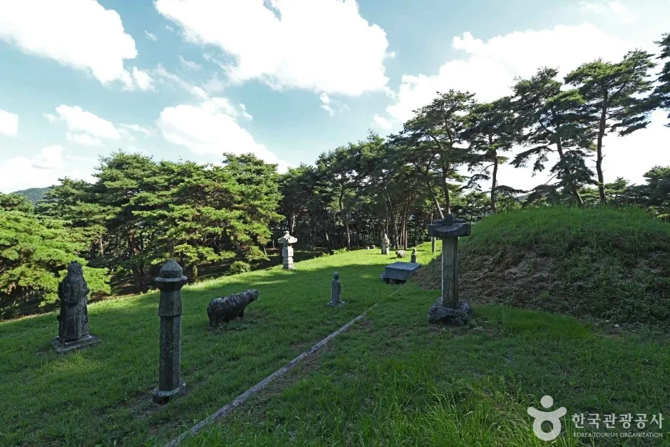 임경업 장군 묘소 (3)