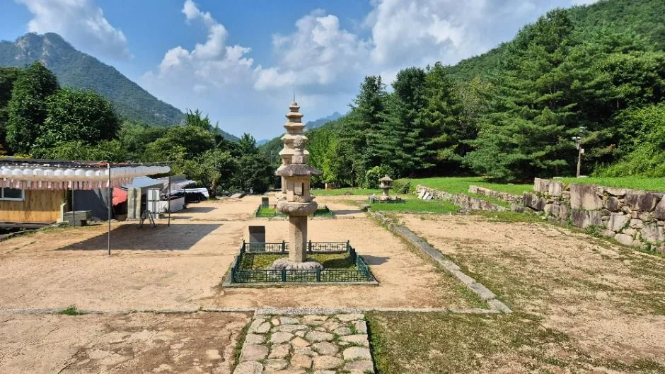 충주_충주 미륵대원지 석등 (3)