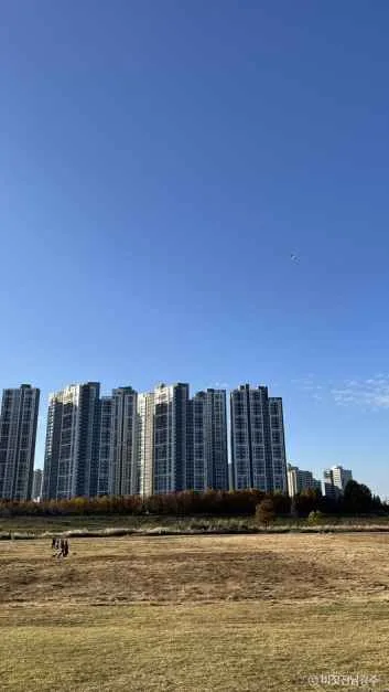 전남광주_거징이쉼터 (2).jpg
