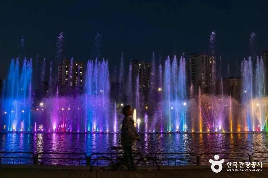 경기_김포_라베니체광장_외부_5.jpg