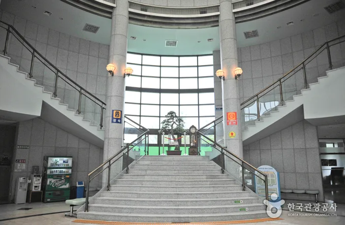가평_가평문화예술회관 (4).jpg