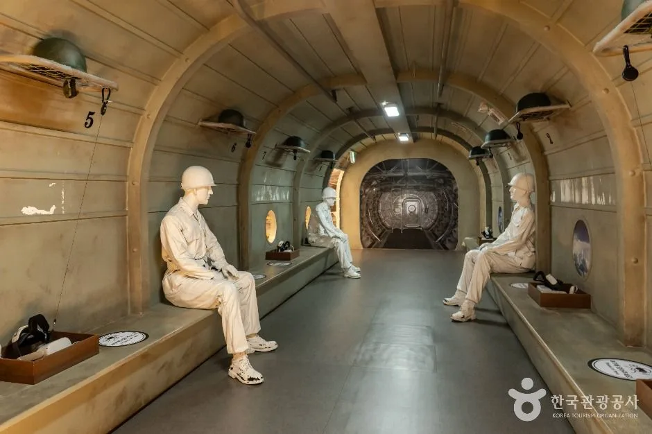 경기_오산_유엔군초전기념관_외부_7.jpg