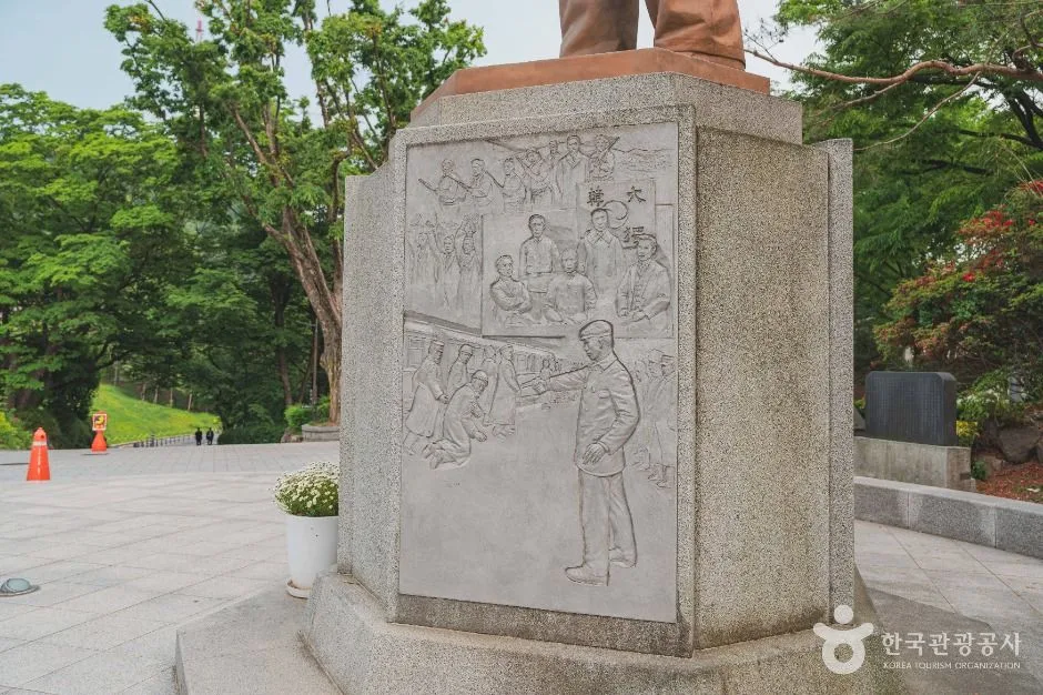 서울_안중근의사 동상 (5)