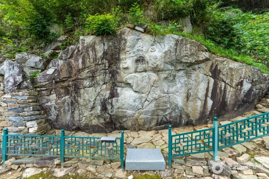 충주_충주 봉황리 마애불상군 (5)