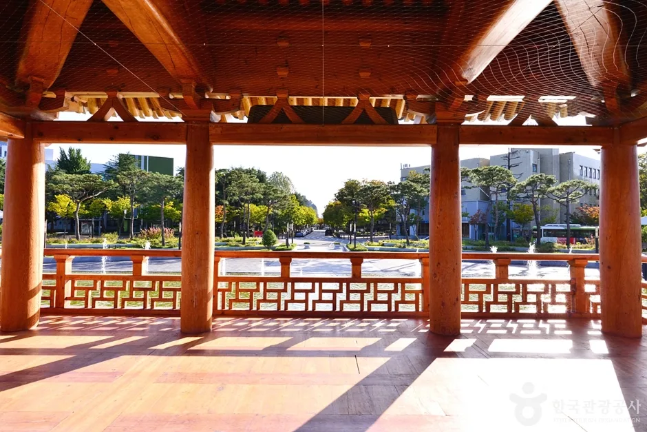 전북대학교 문회루 (9)