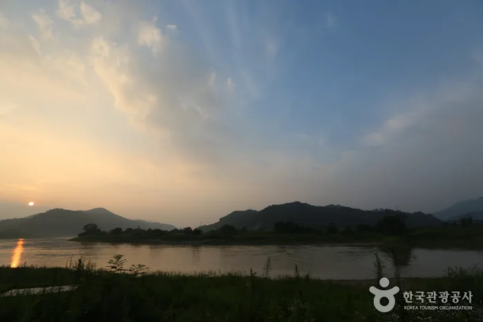충북_충주_봉황경(능암리섬)02