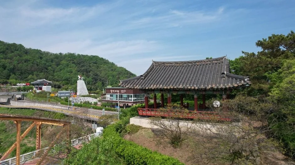 경남_의령_정암루(솥바위) _외부_1.jpg