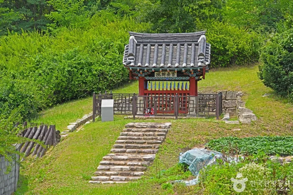괴산 장담 충신각 (2)