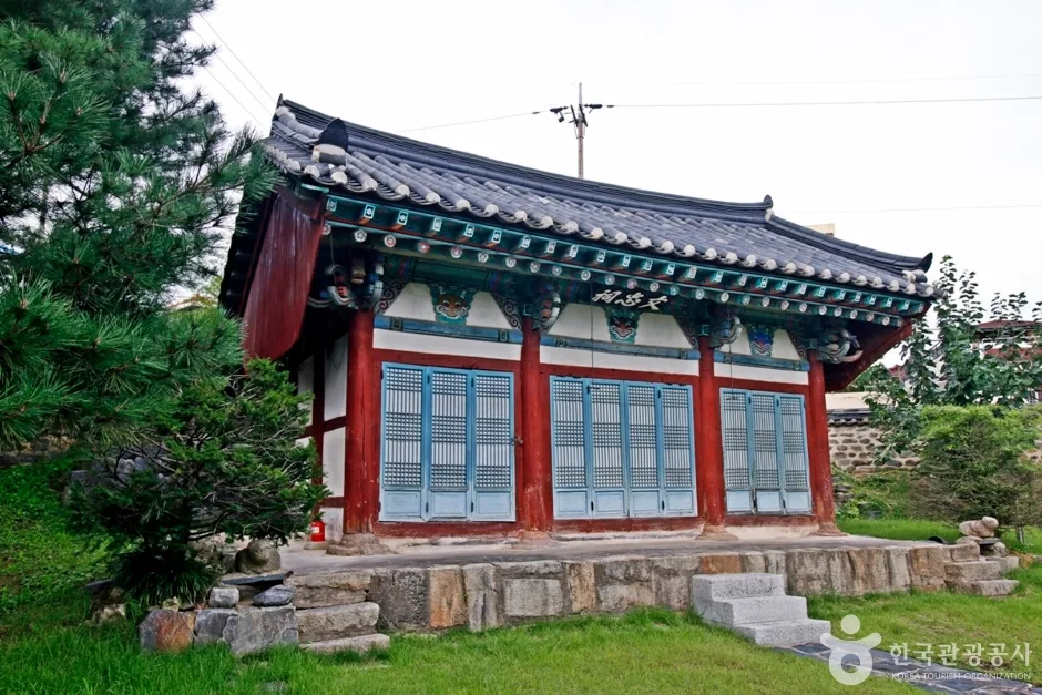 문충사