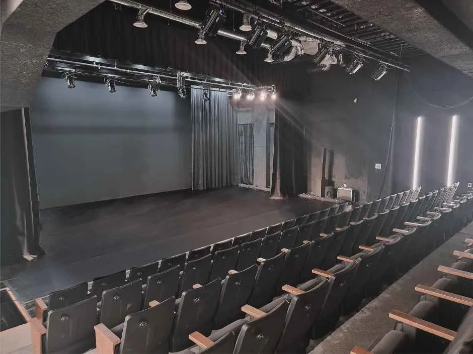 울산_아트홀마당 (2).jpg