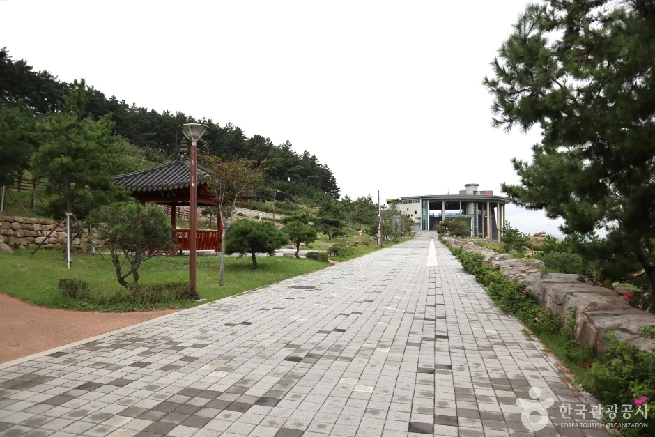 포항의 자연을 걸어보는 오감 만족 발자국 여행_경북_포항_연오랑세오녀테마공원 귀비고_5.JPG