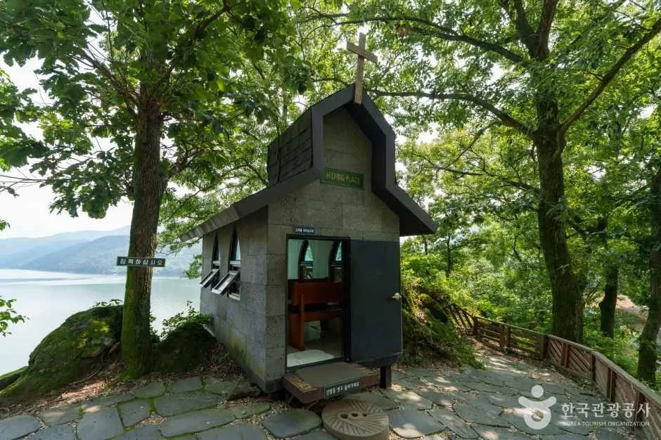 충북_옥천_수생식물학습원_작은교회1.jpg