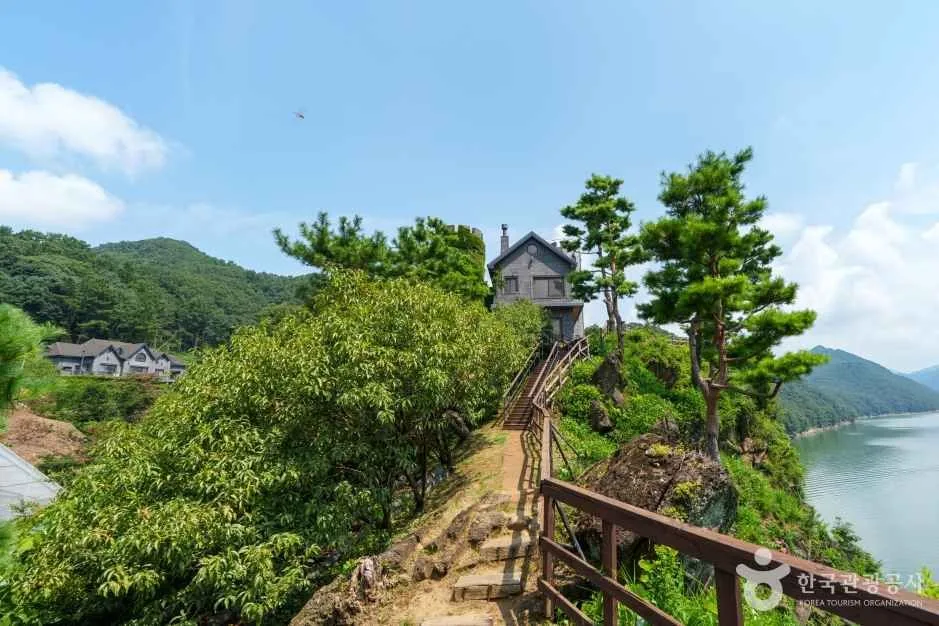 충북_옥천_수생식물학습원_카페1.jpg
