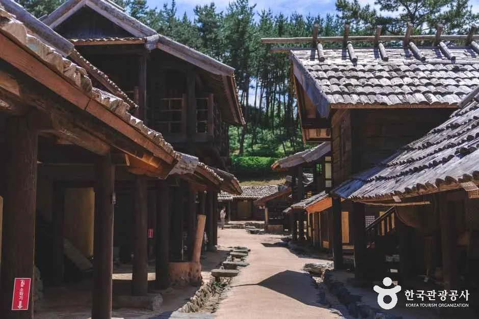 해양드라마세트장_장애인 화장실