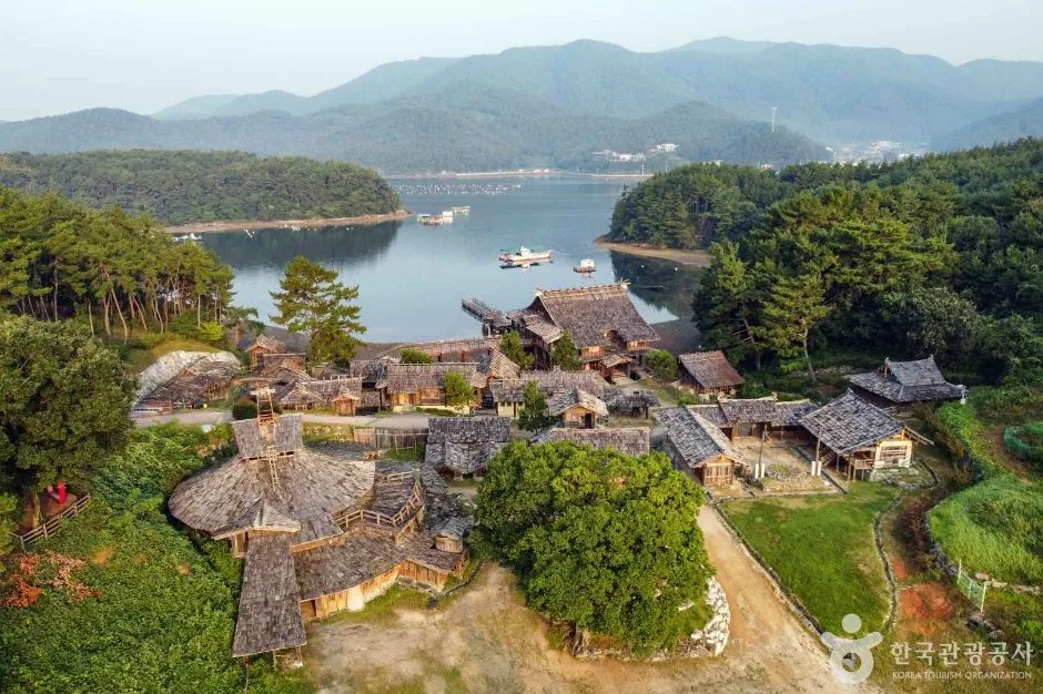 경남_창원_해양드라마세트장_ 파도소리길3.jpg