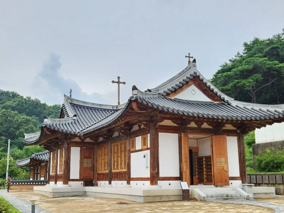 경북_칠곡_신나무골성지_외부_02.jpg