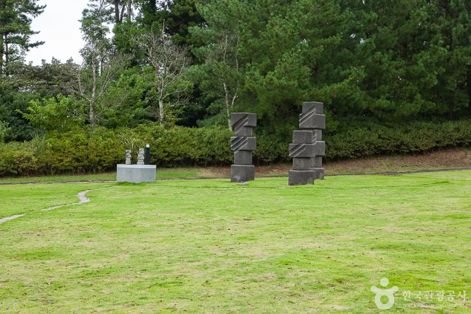 제주_제주도립미술관_내부_상설전시_8.JPG