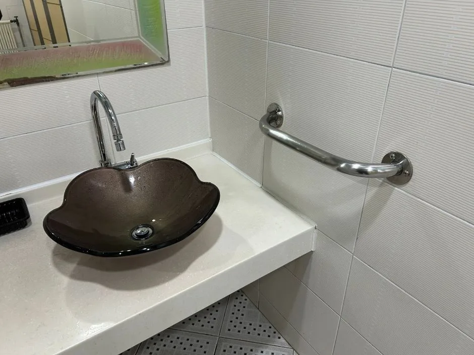 역삼도서관_지하1층 가족배려주차장