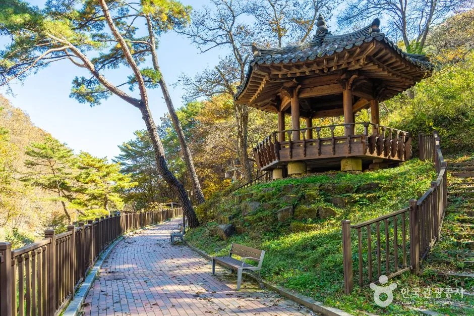 충북_영동_옥계폭포_외부_2.jpg