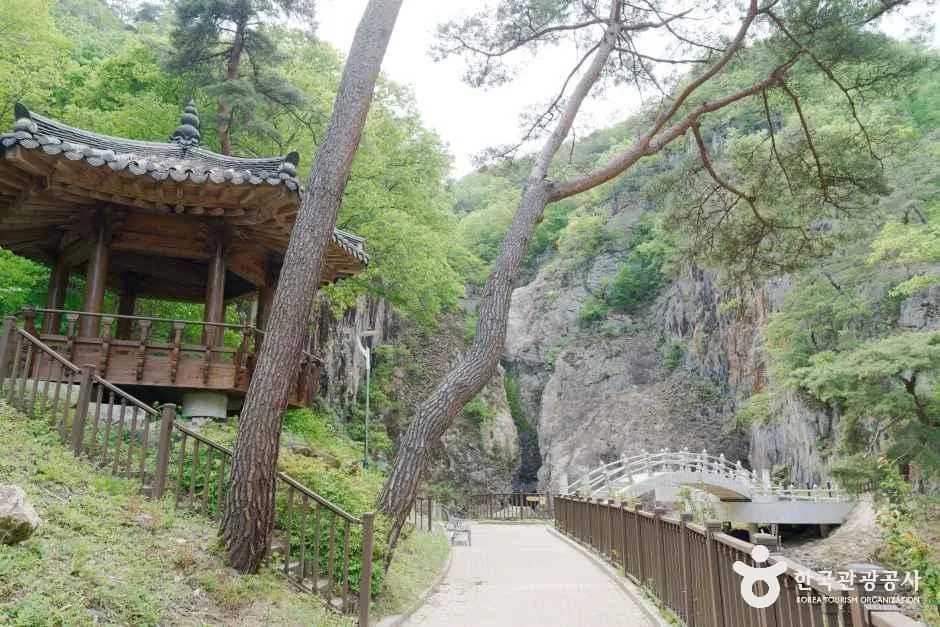 충북_영동_옥계폭포_전경_1.jpg