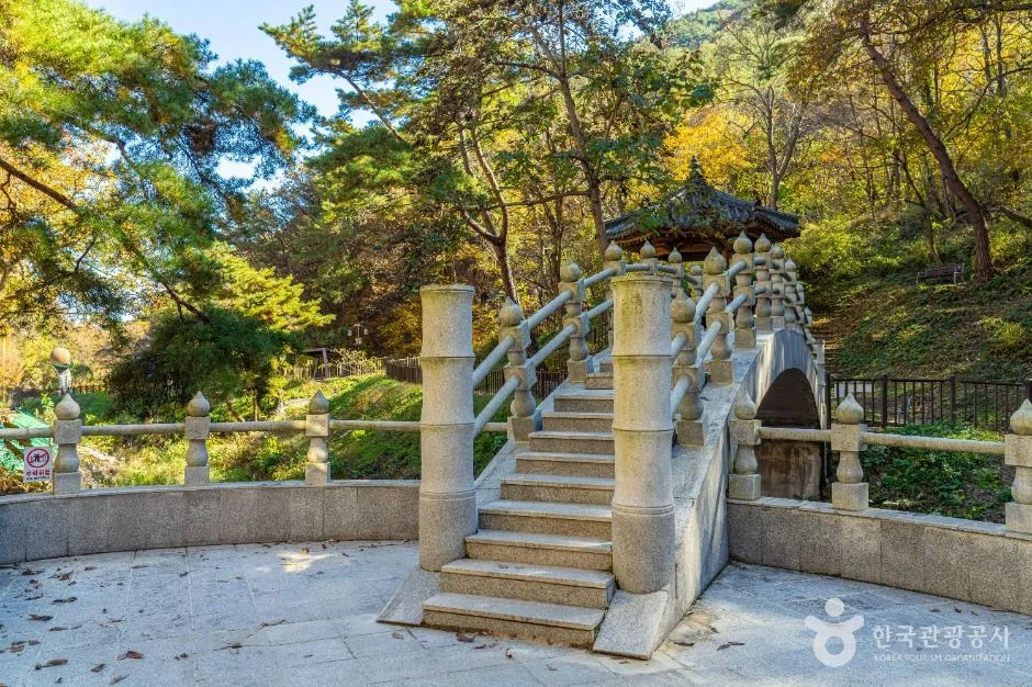 충북_영동_옥계폭포_외부_1.jpg
