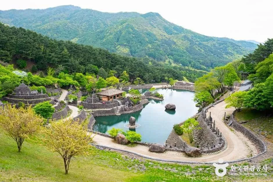 경남_하동_삼성궁_외부_1.jpg