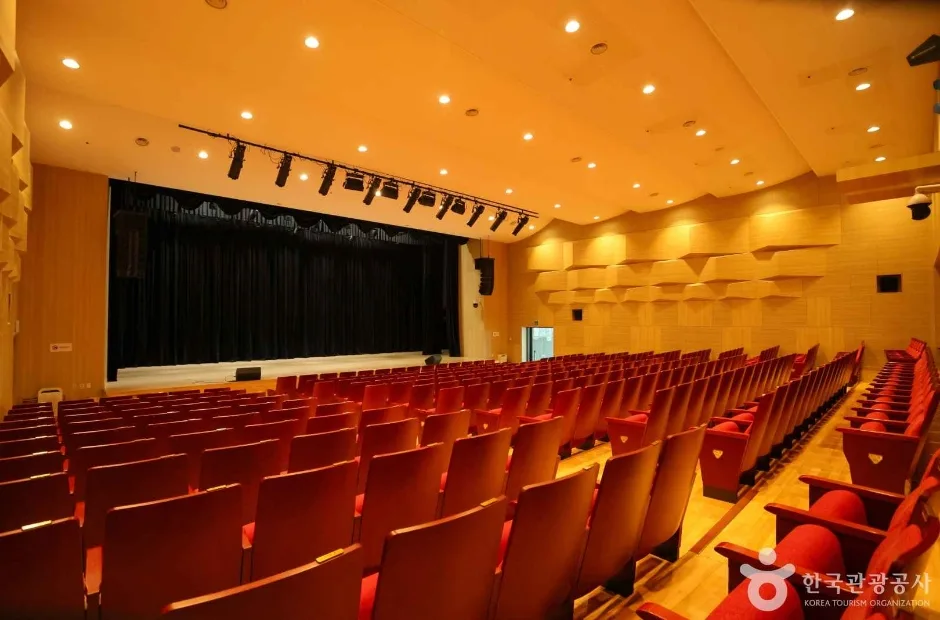 부산문화예술회관 공연장 (5)