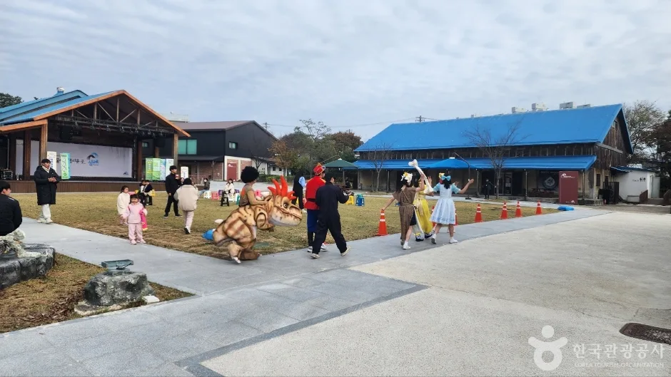 전북_완주_삼례문화예술촌_외부_2.jpg