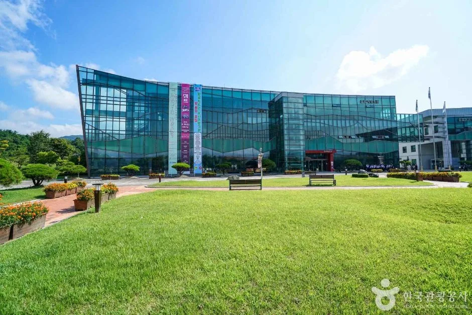 함양문화예술회관 (2)