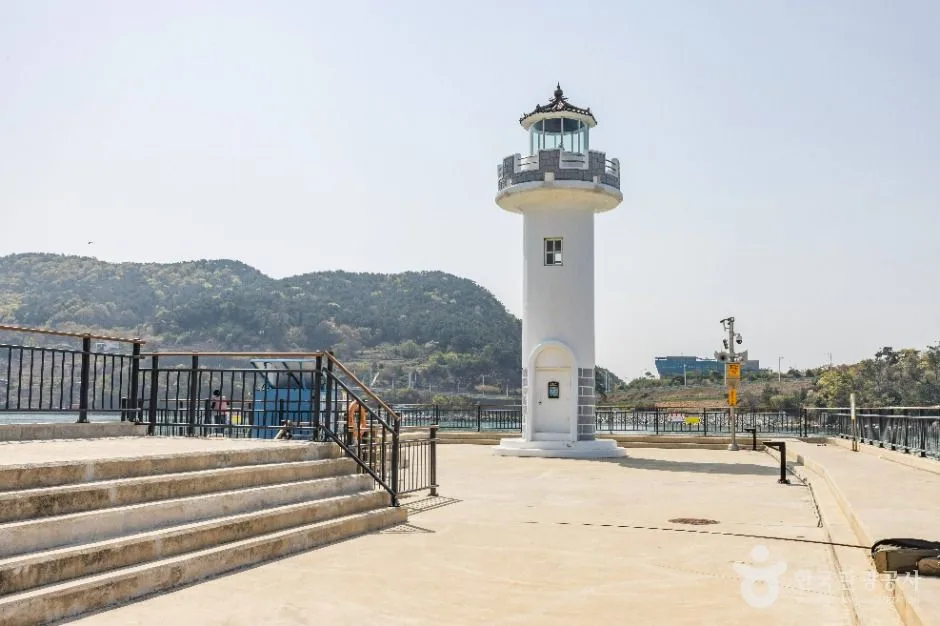 부산_천성항 방파제등대 (8)