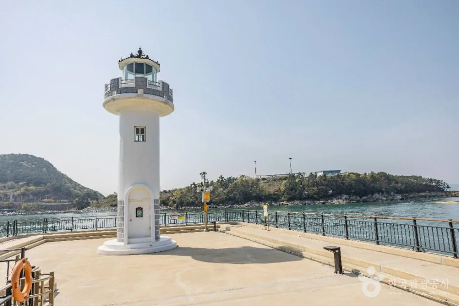 부산_천성항 방파제등대 (7)
