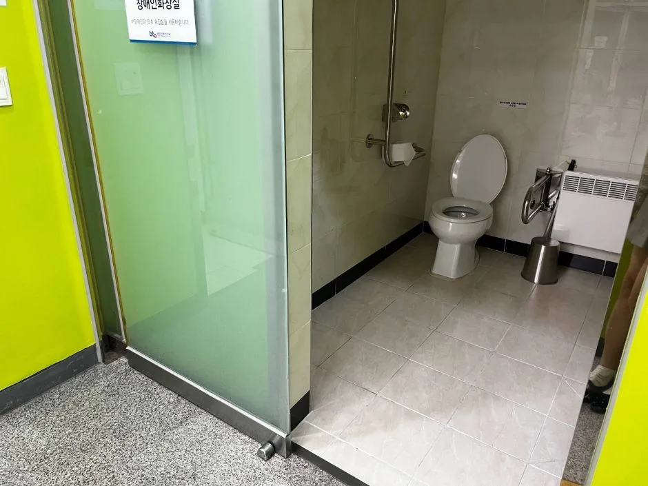 해성아트베이 장애인화장실_내부