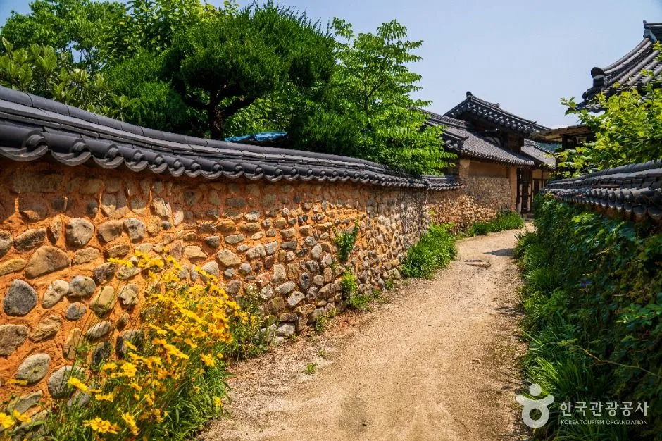 경남_산청_남사예담촌_이씨고가_안채.JPG