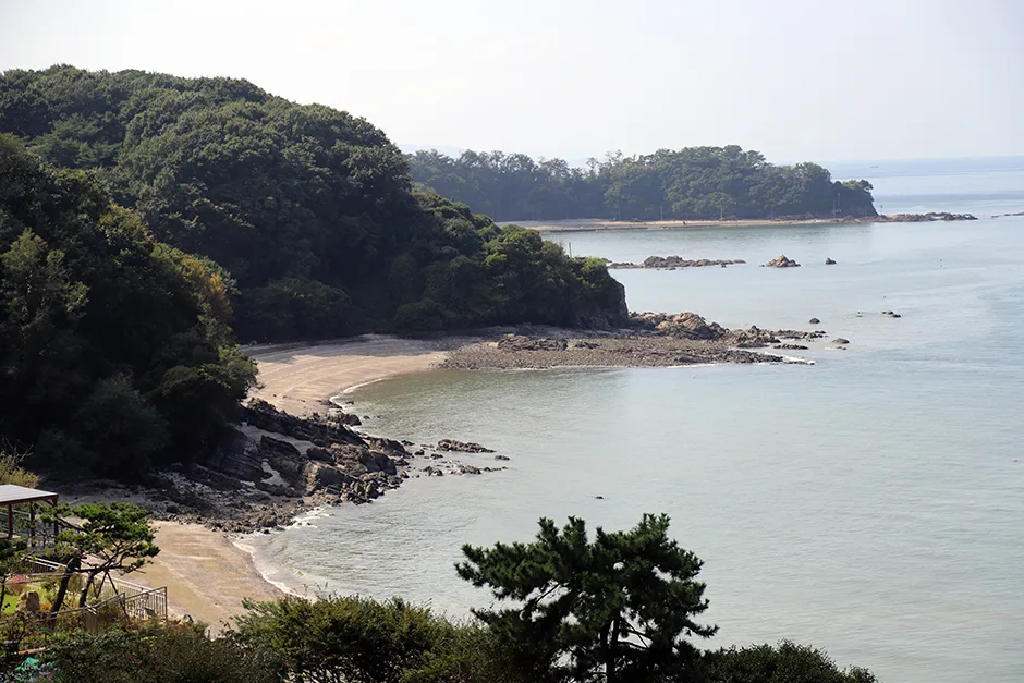 웅진_영흥도 몽돌해변 (3).jpg