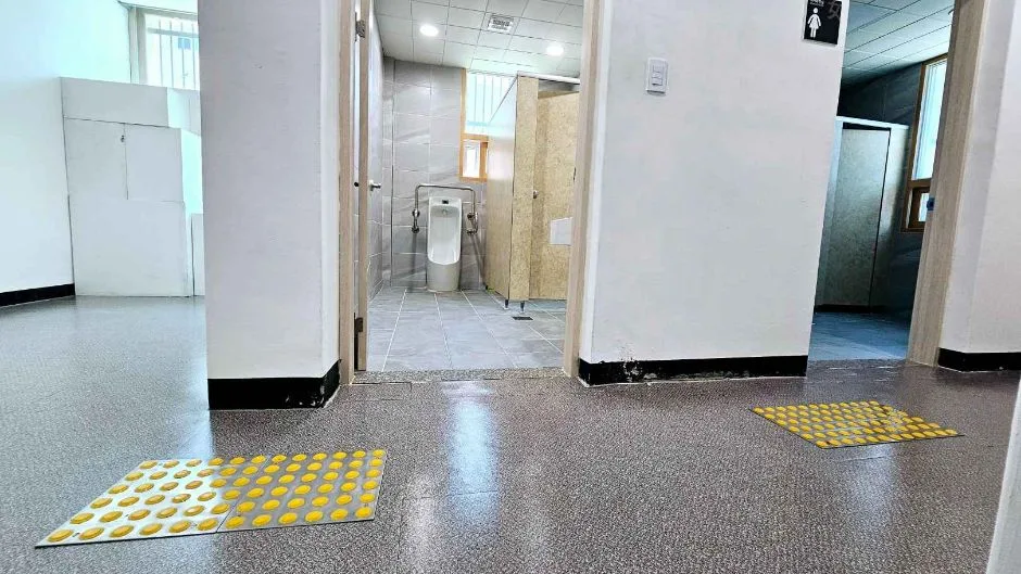 진부문화예술창작스튜디오_화장실1