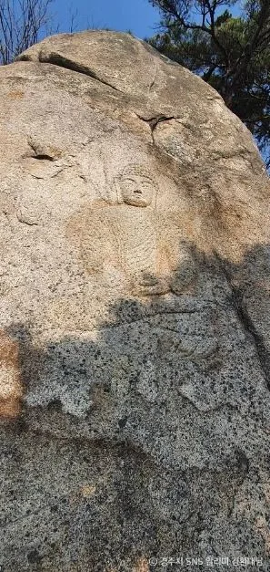 경주_경주 남산 용장사지 마애여래좌상 (2)