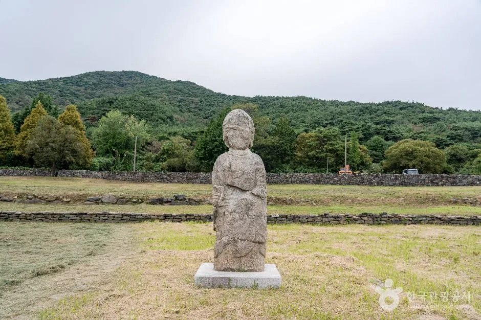 충남_보령_성주사지_외부_2.jpg