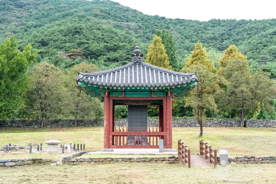 충남_보령_성주사지_외부_1.jpg