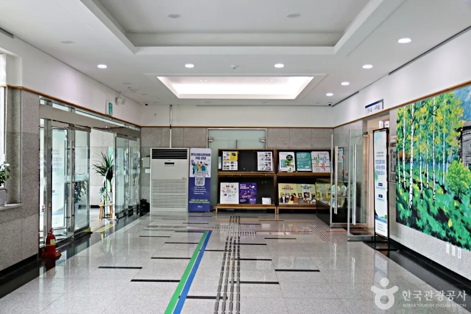 완주향토예술문화회관 (3)