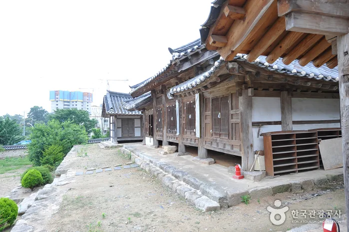 김제_김제향교 (1).jpg