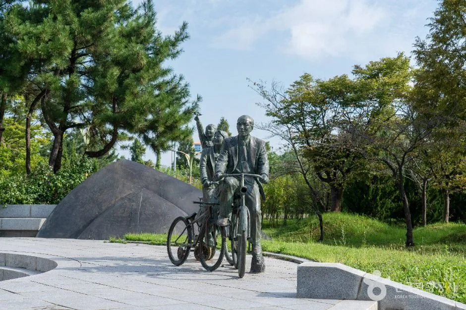 군산_진포대첩 기념탑 (3)