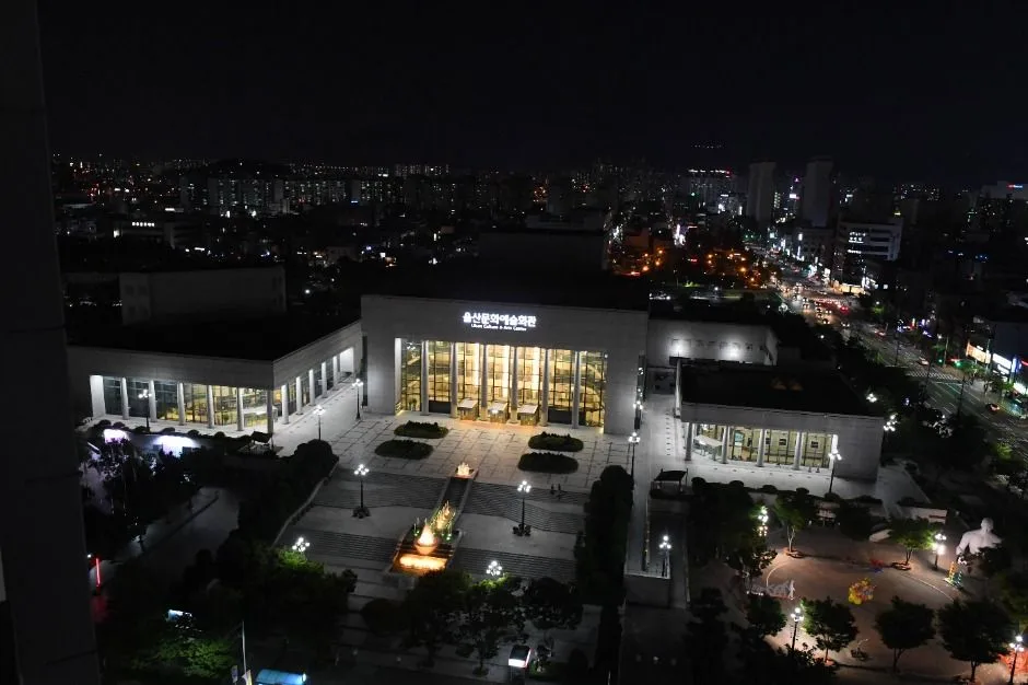 울산_울산문화예술회관 (2).jpg