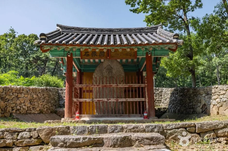 강화 장정리 석조여래입상