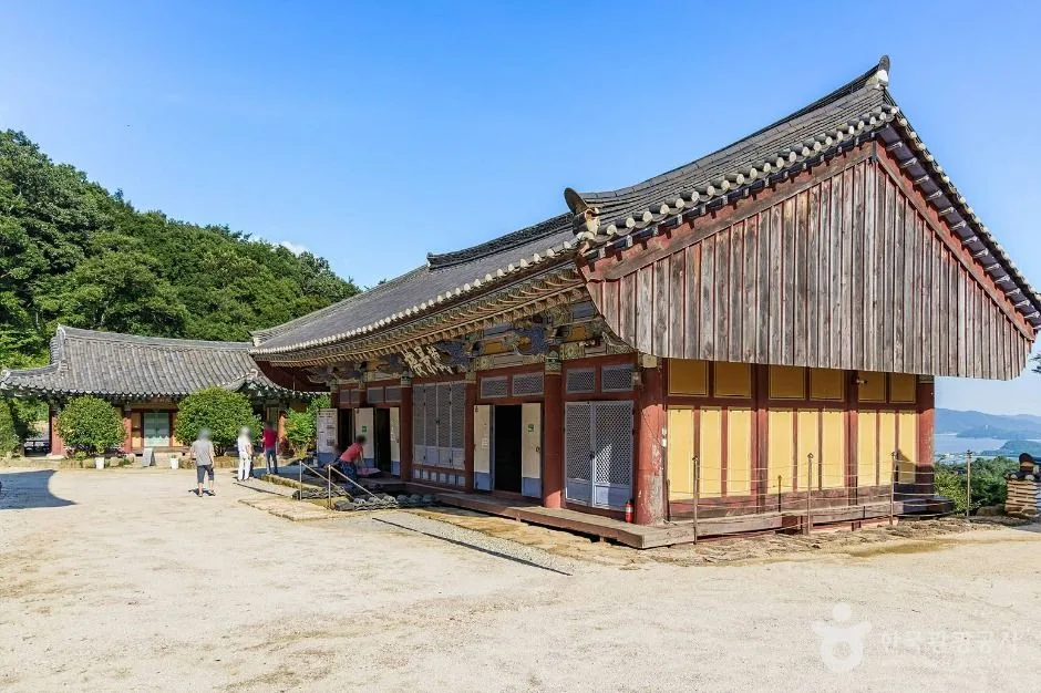 전남광주_강진_백련사_내부_1.jpg