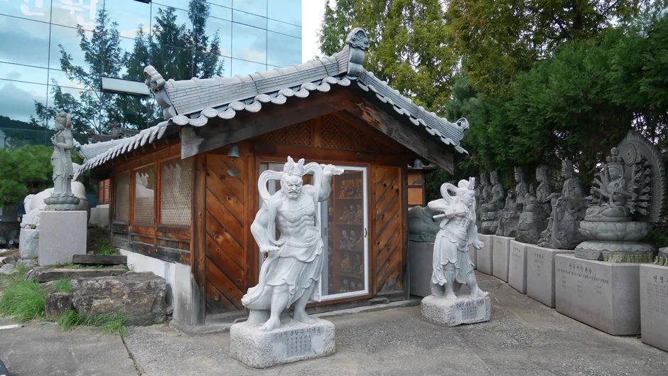경기_성남시_하얀마음선원관음사 (1).jpg